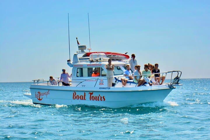 Sesimbra 8-Hour Private Boat Rental: Coastline, Caves & Swim Stops