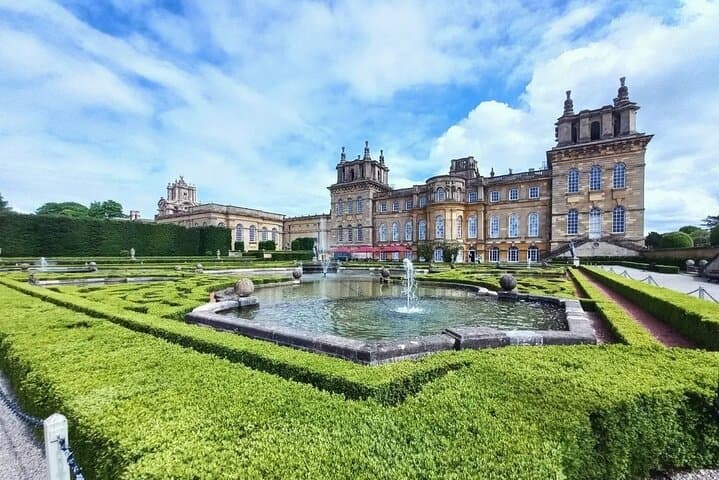 Blenheim Palace and the Cotswolds Private Day Tour from London — A Regal Country Escape photo 2