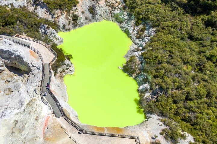 Wai-O-Tapu and Polynesian Spa Day Tour from Auckland — Geothermal Wonders & Hot Springs photo 4