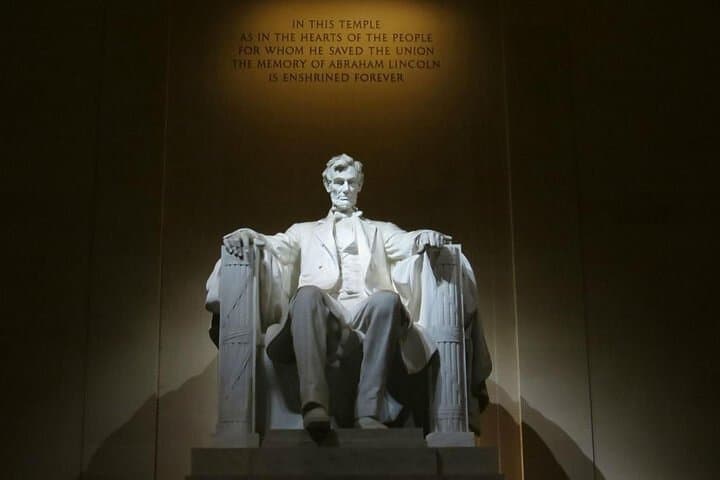 Explore Washington DC’s Iconic Monuments on an Evening Cart Shuttle Tour photo 6
