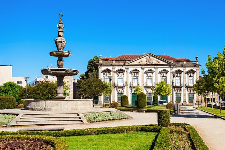 Braga Scavenger Hunt: Self-Guided Walking Tour of Historic Highlights photo 3
