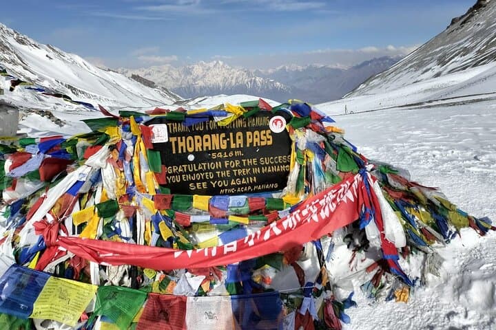 Through High Passes: Annapurna Circuit 10-Day Trek from Besisahar to Muktinath