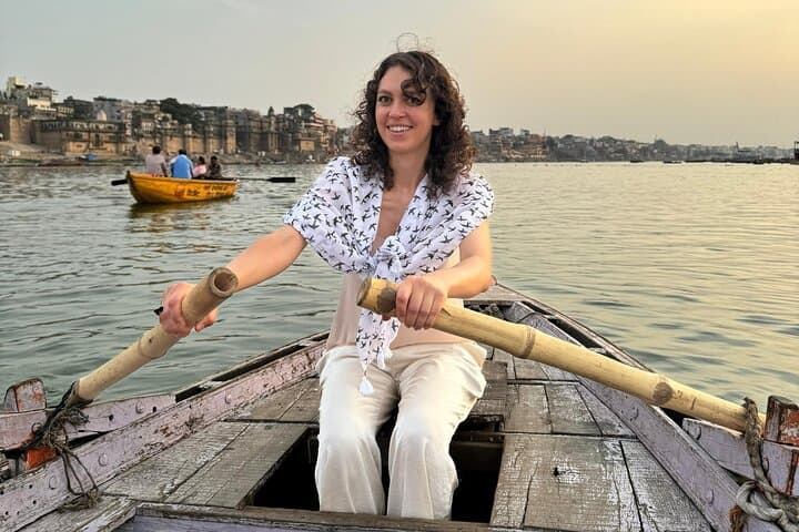 Varanasi Sunrise Boat Tour: Dawn Rituals on the Ganges photo 2