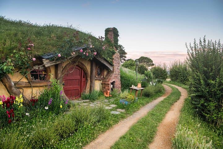 Private Hobbiton Movie Set Tour from Auckland — Full-Day Journey to Middle-earth photo 3