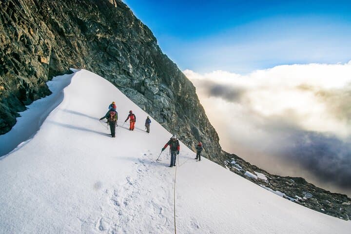 10-Day Hiking Safari to Mount Rwenzori — Margherita Peak Expedition photo 3