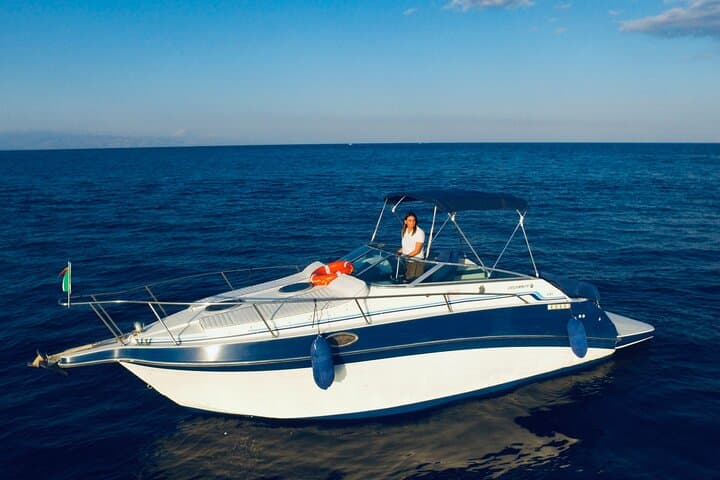 Private Boat Excursion in Taormina Bay: Isola Bella, Blue Grotto & Mazzarò photo 2