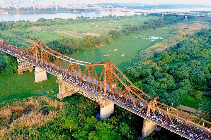 Five-Day Ha Noi Ninh Binh and Ha Long Bay Adventure: City Culture to Limestone Islands photo 4