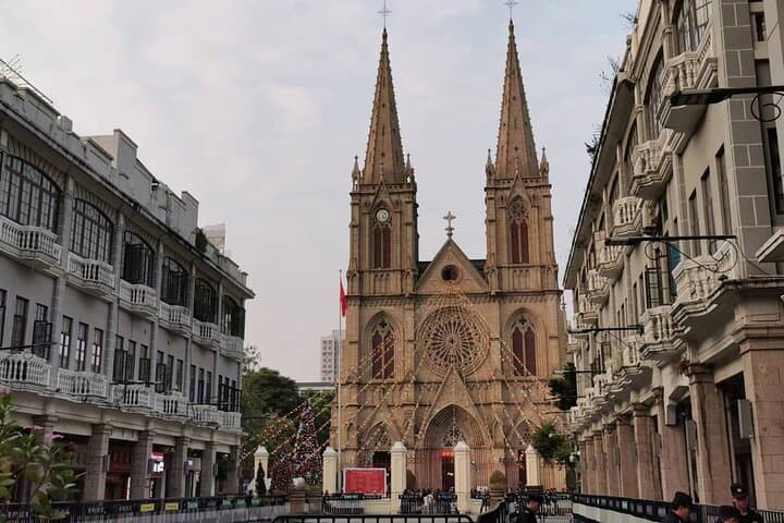 Private Guangzhou Tour: History, Food & Hidden City Gems photo 1