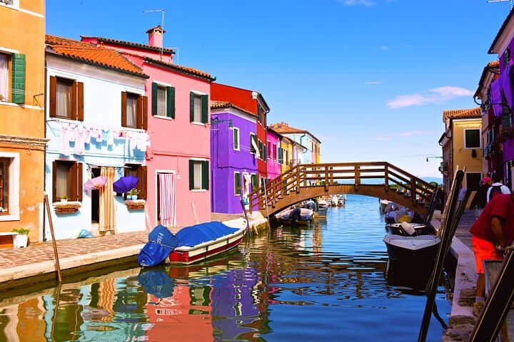Venice Private Islands Tour — Murano Glass Blowing & Burano’s Bright Houses photo 5