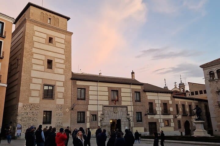 Andalusian Urban Escape — Self-Guided Andalusí Walking Game in Madrid photo 4