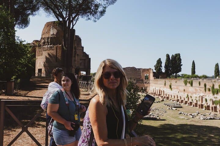 Skip-the-Line Colosseum, Palatine Hill & Roman Forum Small-Group Tour photo 3
