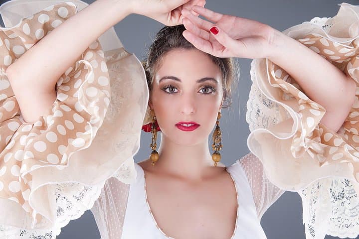 Sevillanas Class in Sitges: One-Hour Flamenco Workshop with Designer Mercedes Mestre photo 4