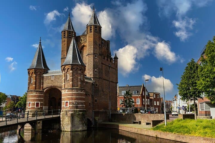 Play the City: Self-Guided Outside Escape Walking Game in Haarlem photo 2