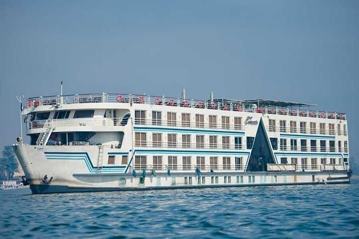 4-Night-Nile-Cruise-Luxor-to-Aswan-Temples-and-Egyptologist-Guided-Tour photo 2