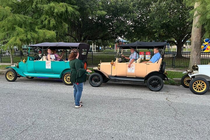 Ghosts in the Graveyard: Galveston's Haunted Golf-Cart Cemetery Tour photo 5
