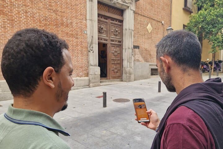 Andalusian Urban Escape — Self-Guided Andalusí Walking Game in Madrid