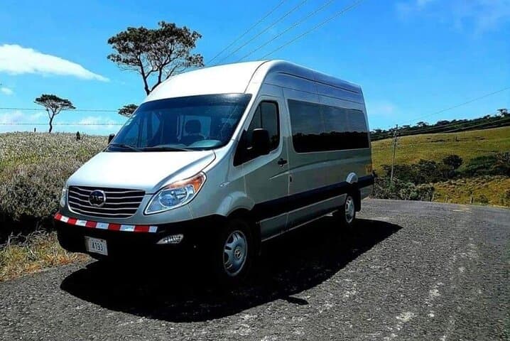 Private Transfer: Liberia Airport to Papagayo (Riu Guanacaste & Planet Hollywood)