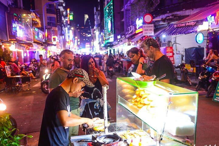 Bánh Mì Adventure: Hanoi’s Best Sandwich Tour & Street Food Walk photo 2