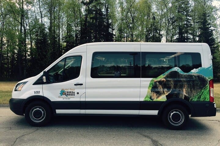 Turnagain Shuttle: Anchorage to Girdwood Express Transfer