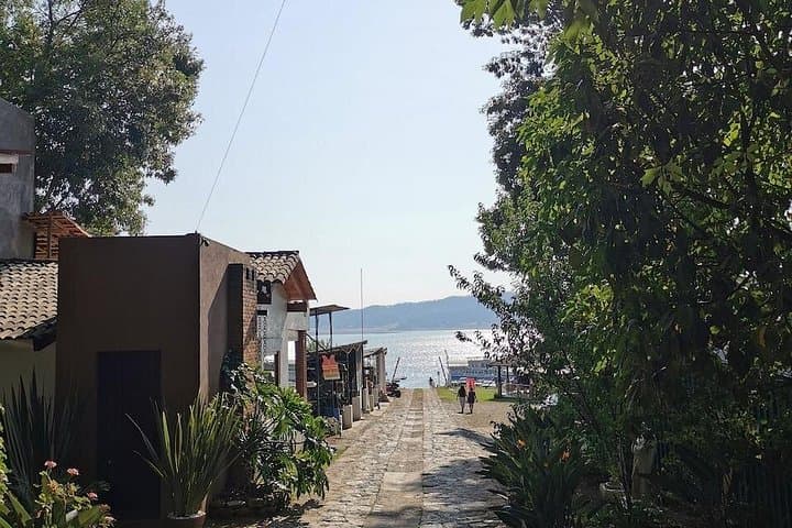 Valle de Bravo Day Trip: Jet Ski, Boat & Walking Tour from Mexico City photo 4