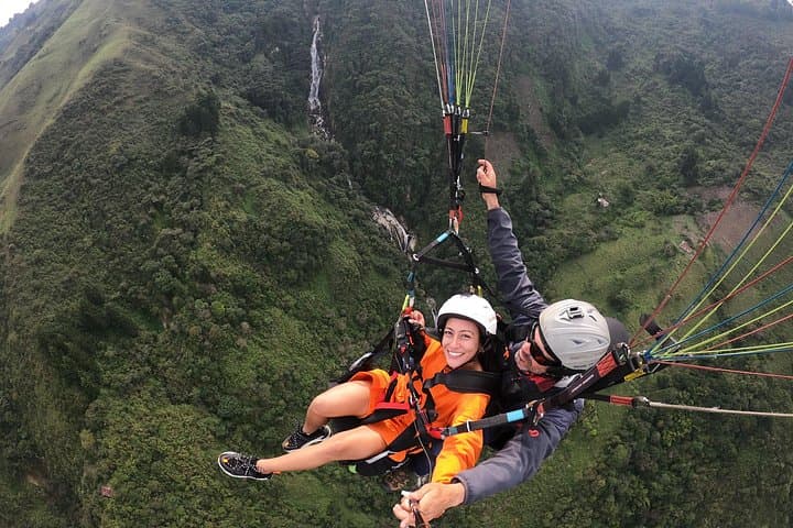 Tandem Paragliding Over Medellín: San Félix at 3,000 m photo 6