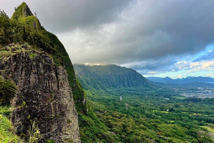 Customizable Private Oahu Tour from Ko Olina — Diamond Head, North Shore & Waterfalls photo 3