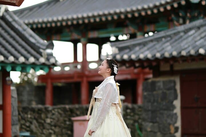 Private Hanbok and UNESCO Tour: Seongsan Sunrise Peak, Haenyeo & Jeju Culture