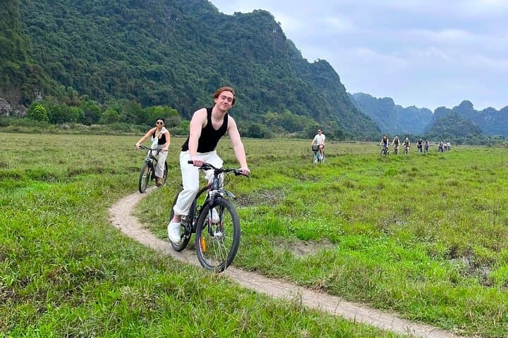 Luxury Lan Ha Bay Day Cruise from Hanoi — Cat Ba & Viet Hai Village photo 5