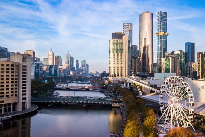 Skyline Melbourne Ferris Wheel & South Wharf Mini Golf — Yarra River Views photo 5