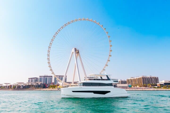 Dubai Marina Private Yacht Cruise: VIP BBQ & Sightseeing photo 3