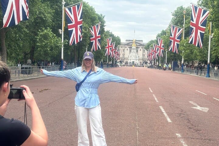 Black Cab Changing of the Guard Tour with Hotel Pickup in London photo 4