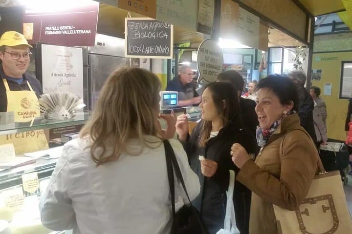 Lecce Market Tour and Authentic Aperitivo at a Local's Home — Cesarine Experience photo 1