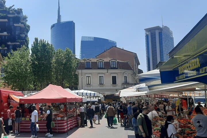 Milan Market Tour and Authentic Aperitivo with a Local Host photo 2