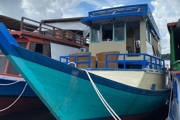 4-Day Orangutan Cabin Boat Adventure in Tanjung Puting National Park