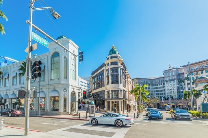 Rodeo Drive Self-Guided Walking Audio Tour — Beverly Hills Luxury & History photo 3