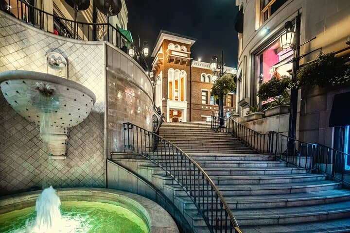 Rodeo Drive Self-Guided Walking Audio Tour — Beverly Hills Luxury & History photo 5