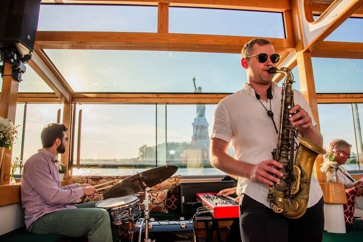 Experience New York City's Jazz and Skyline: The Ultimate Manhattan Evening Cruise