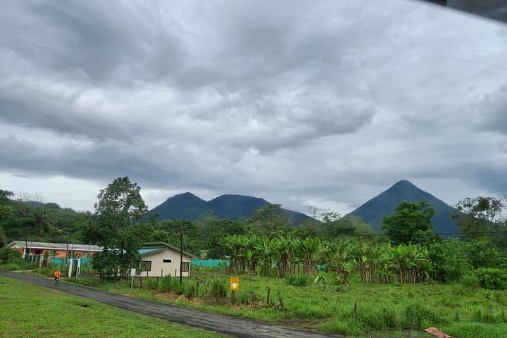 San José Airport to La Fortuna: Private Arenal Transfer Guide photo 3