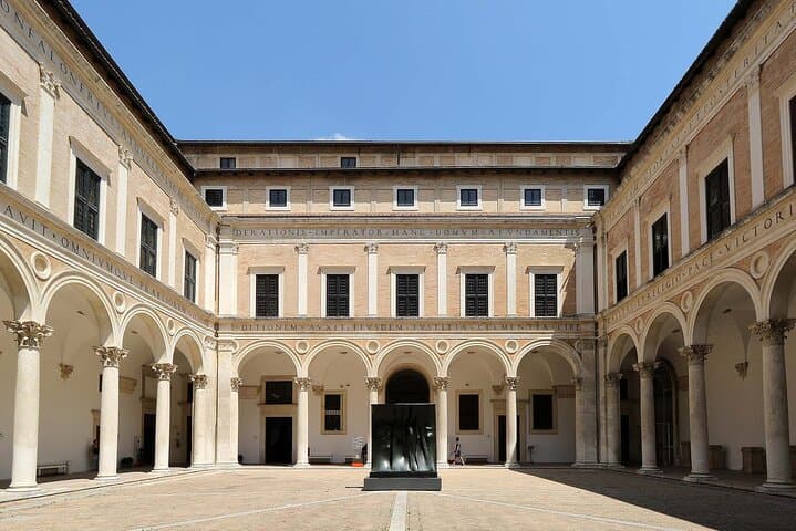 Inside Venice's Doge's Palace: Guided Tour, Bridge of Sighs & Prisons photo 5