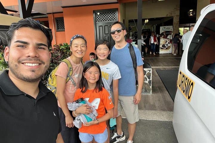 Private La Fortuna Transfers: Bilingual Arenal Transport with Local Driver photo 1