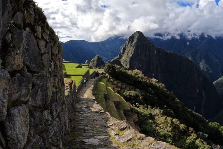 2-Day Inca Trail to Machu Picchu: Short Trek Guide and Practical Tips