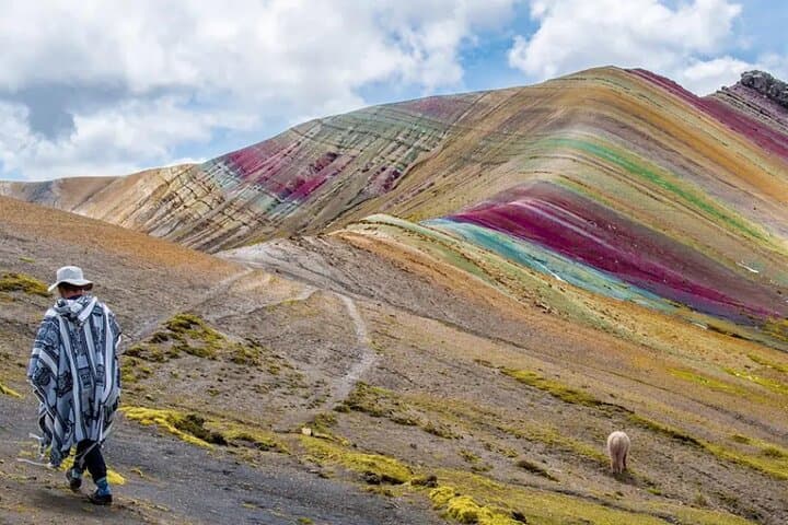 Palccoyo Rainbow Mountain Full-Day Tour from Cusco — Palcoyo & Red Valley Views