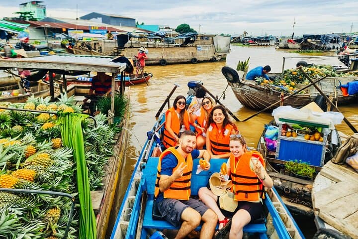 Cai Rang Sampan Cruise: Floating Market, Canal Labyrinth & Organic Cocoa Farm photo 4