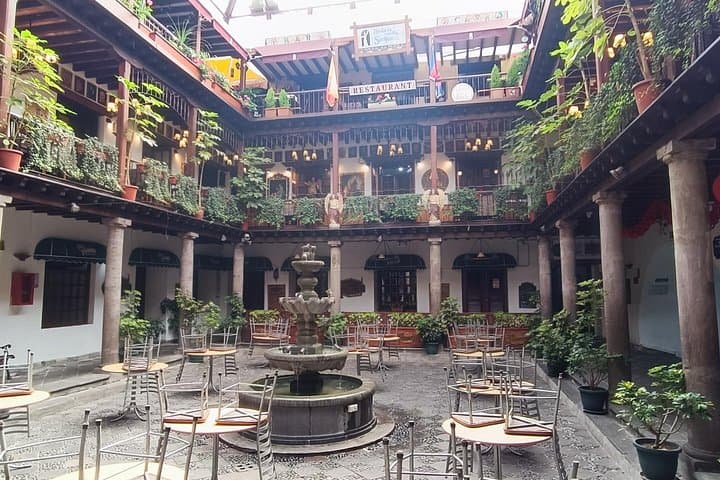 8-Day Private Quito to Guayaquil: Andes, Markets & Volcanoes photo 1