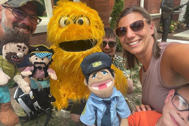 Puppet-Led Nashville Walking Tour — Family-Friendly Downtown Storytelling photo 3