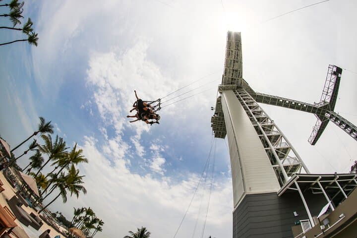 Skypark Sentosa Giant Swing: 40m Coastal Thrill Over Siloso Beach photo 4