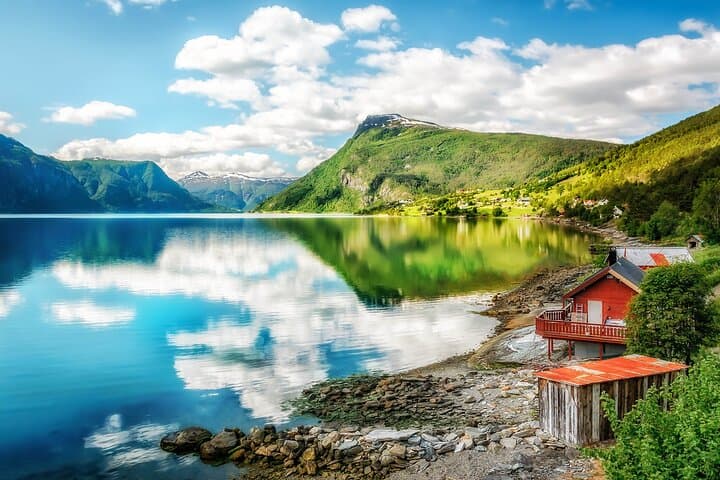 Private Fjord & Glacier Day Trip from Bergen — Hopperstad, Sognefjord & Bøyabreen photo 2