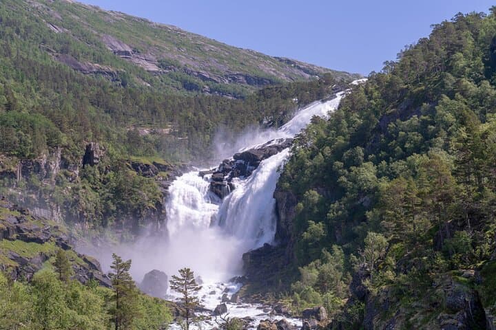 Private Fjord & Glacier Day Trip from Bergen — Hopperstad, Sognefjord & Bøyabreen photo 6