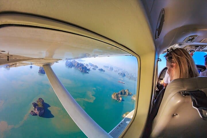 Seaplane Over Ha Long Bay: 25-Minute Scenic Flight from Tuan Chau photo 5