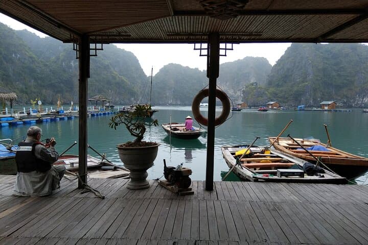 Half-Day Bai Tu Long Bay Cruise: Kayaking, Thien Canh Son Cave & Lunch photo 6